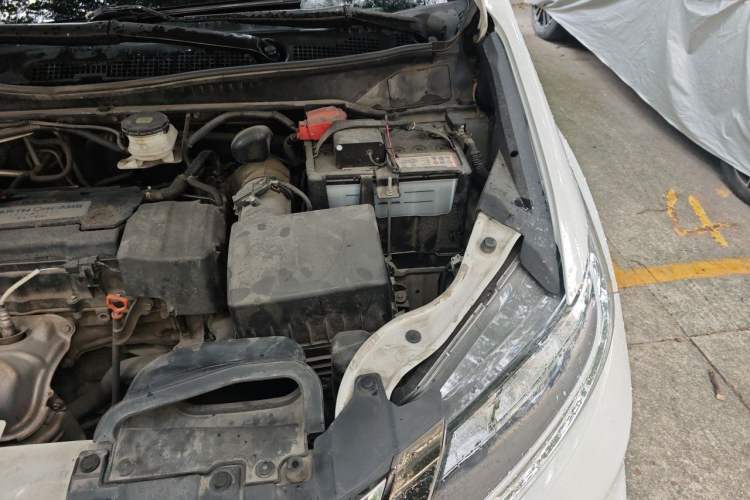 Used Honda Odyssey 2018 2.4L Smart Edition Engine Bay Left
