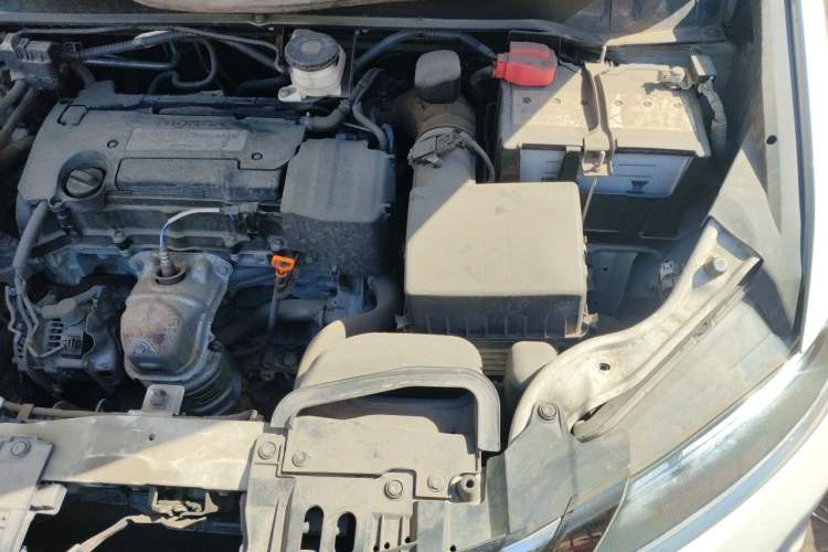 Used Honda Odyssey 2018 2.4L Smart Edition Engine Bay Left