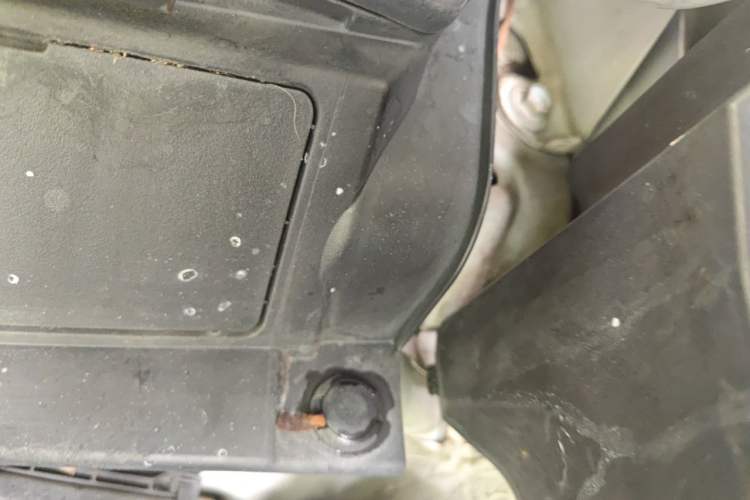 Used Honda Odyssey 2018 2.4L Supreme Edition Engine Bay Left