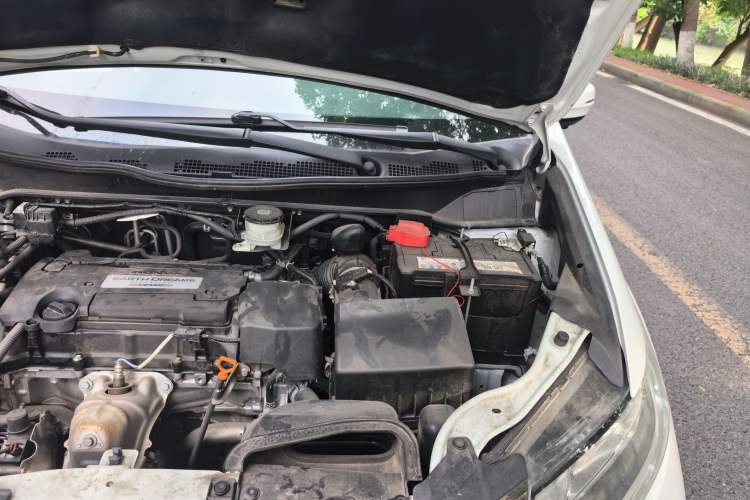Used Honda Odyssey 2018 2.4L Luxury Edition Engine Bay Left