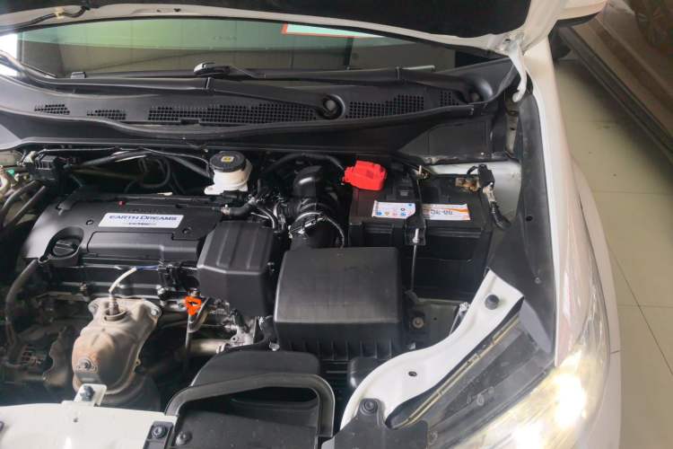 Used Honda Odyssey 2018 2.4L Smart Edition Engine Bay Left