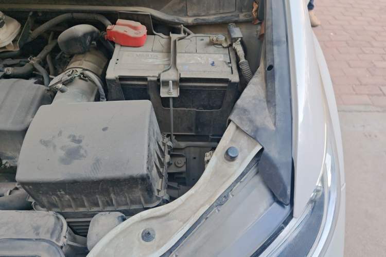Used Honda Odyssey 2018 2.4L Smart Edition Engine Bay Left