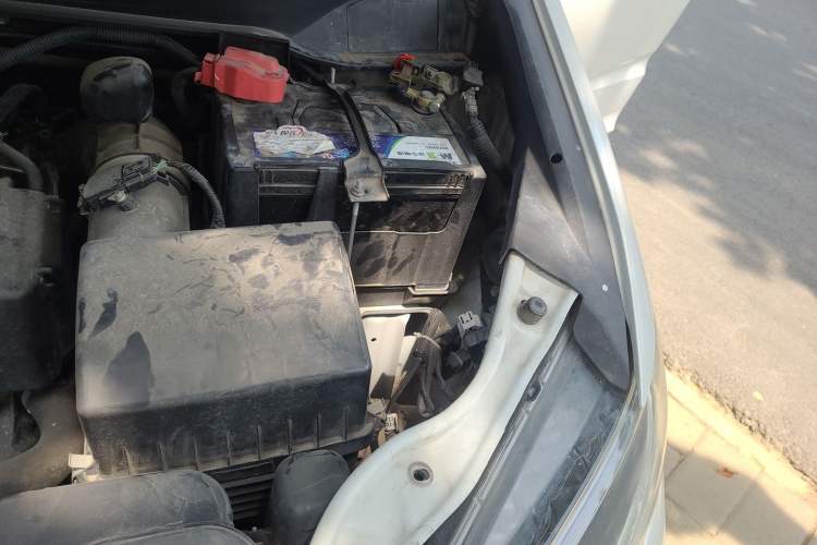 Used Honda Odyssey 2018 2.4L Luxury Edition Engine Bay Left