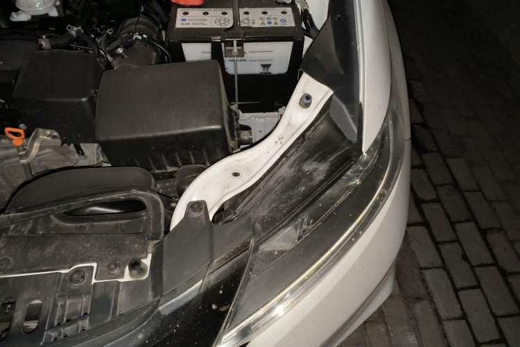 Used Honda Odyssey 2018 2.4L Luxury Edition Engine Bay Left