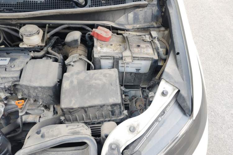 Used Honda Odyssey 2018 2.4L Luxury Edition Engine Bay Left