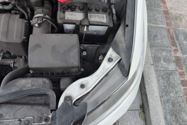 Used Honda Odyssey 2018 2.4L Smart Edition Engine Bay Left