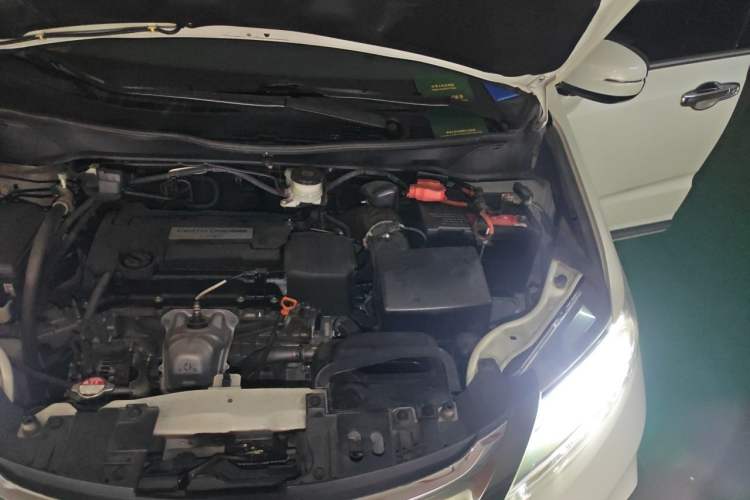 Used Honda Odyssey 2018 2.4L Smart Edition Engine Bay Left