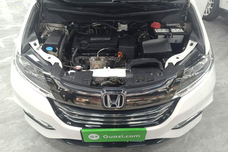 Used Honda Odyssey 2018 2.4L Luxury Edition Engine Bay