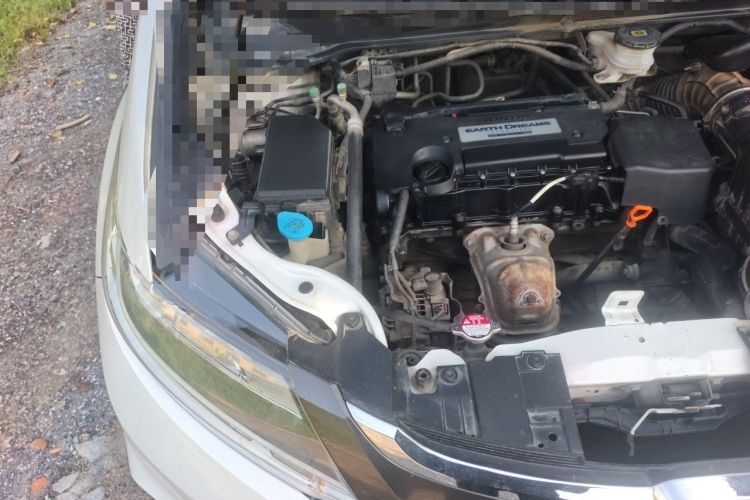 Used Honda Odyssey 2018 2.4L Luxury Edition Engine Bay Right