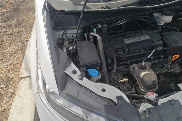 Used Honda Odyssey 2018 2.4L Smart Edition Engine Bay Right