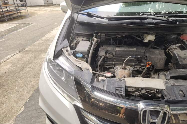 Used Honda Odyssey 2018 2.4L Smart Edition Engine Bay Right