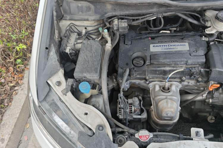 Used Honda Odyssey 2018 2.4L Luxury Edition Engine Bay Right