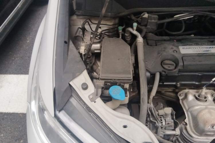 Used Honda Odyssey 2018 2.4L Smart Edition Engine Bay Right