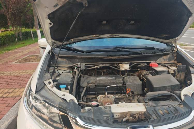 Used Honda Odyssey 2018 2.4L Luxury Edition Engine Bay Right