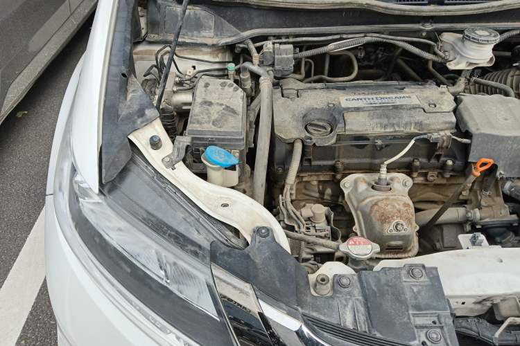 Used Honda Odyssey 2018 2.4L Smart Edition Engine Bay Right