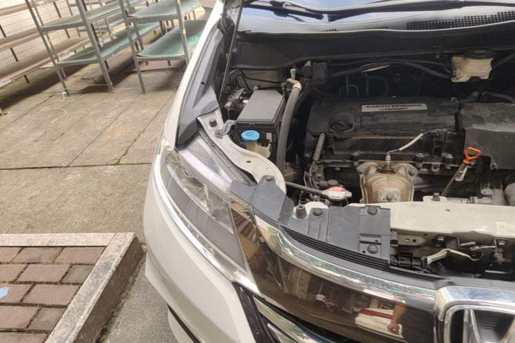 Used Honda Odyssey 2018 2.4L Smart Edition Engine Bay Right