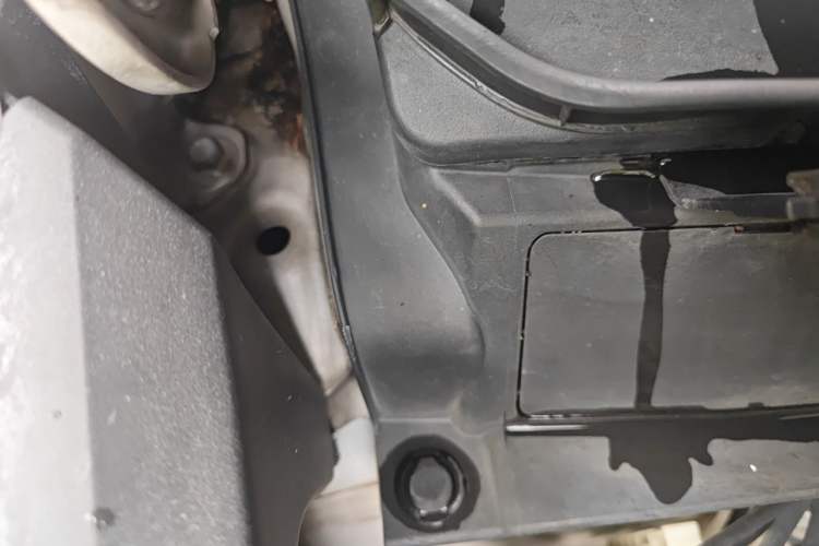Used Honda Odyssey 2018 2.4L Supreme Edition Engine Bay Right