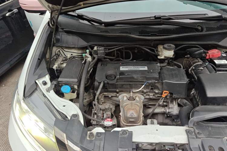 Used Honda Odyssey 2018 2.4L Supreme Edition Engine Bay Right