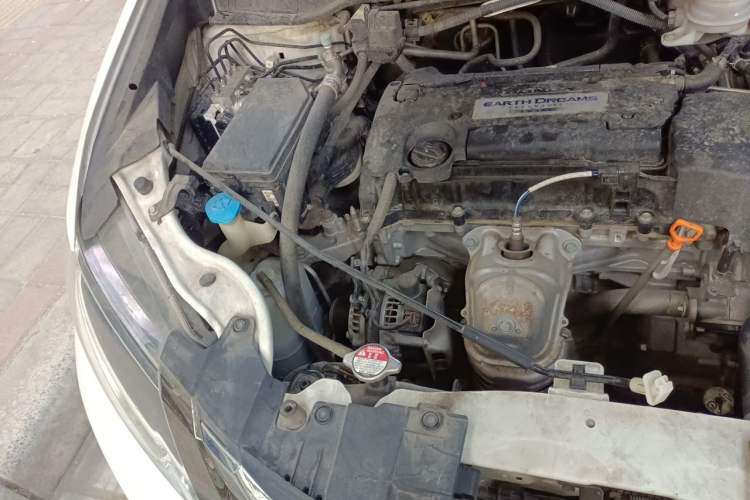 Used Honda Odyssey 2018 2.4L Luxury Edition Engine Bay Right