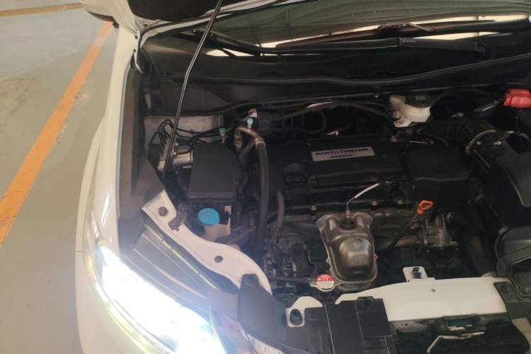 Used Honda Odyssey 2018 2.4L Smart Edition Engine Bay Right