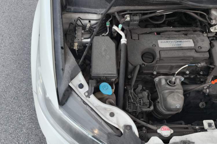 Used Honda Odyssey 2018 2.4L Smart Edition Engine Bay Right
