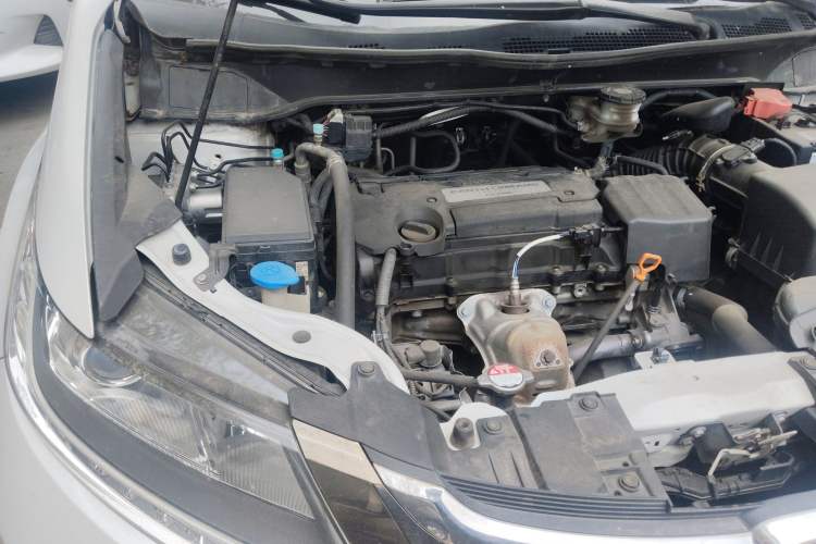 Used Honda Odyssey 2018 2.4L Luxury Edition Engine Bay Right