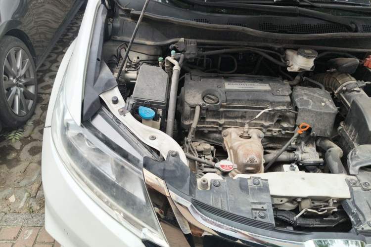 Used Honda Odyssey 2018 2.4L Smart Edition Engine Bay Right