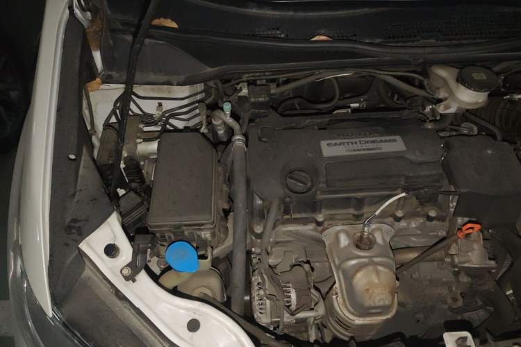 Used Honda Odyssey 2018 2.4L Smart Edition Engine Bay Right