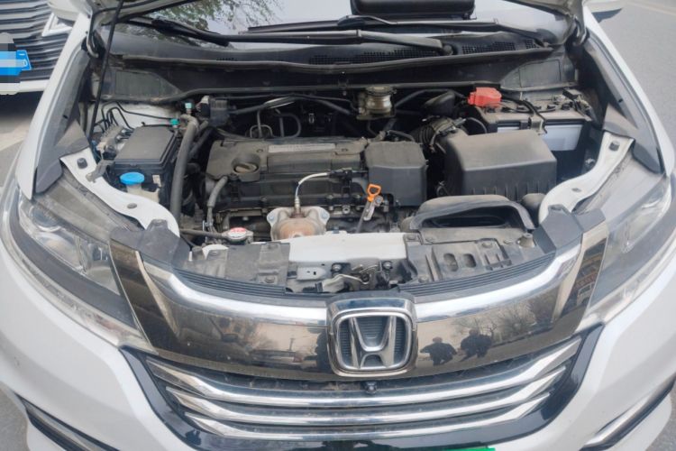 Used Honda Odyssey 2018 2.4L Luxury Edition Engine Bay