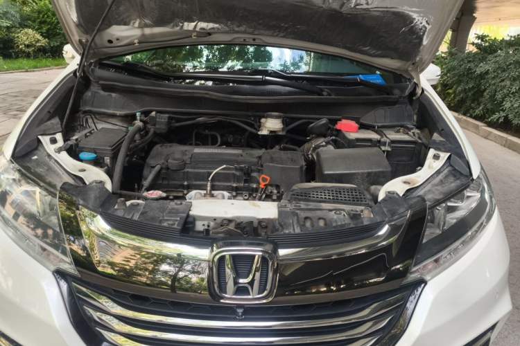 Used Honda Odyssey 2018 2.4L Smart Edition Engine Bay