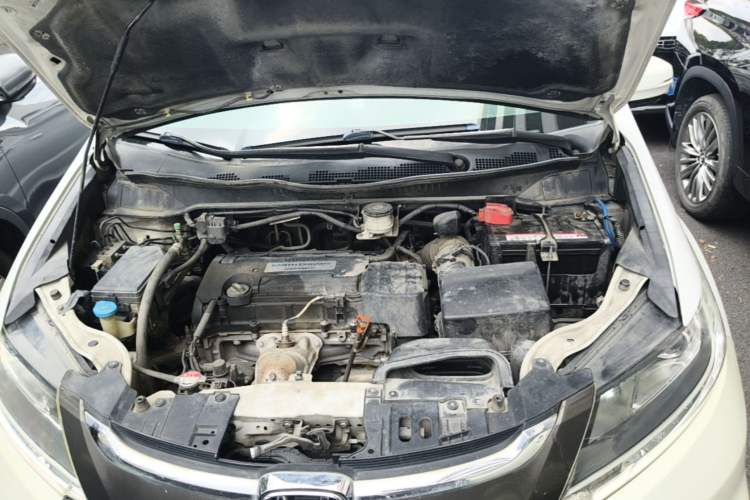 Used Honda Odyssey 2018 2.4L Luxury Edition Engine Bay