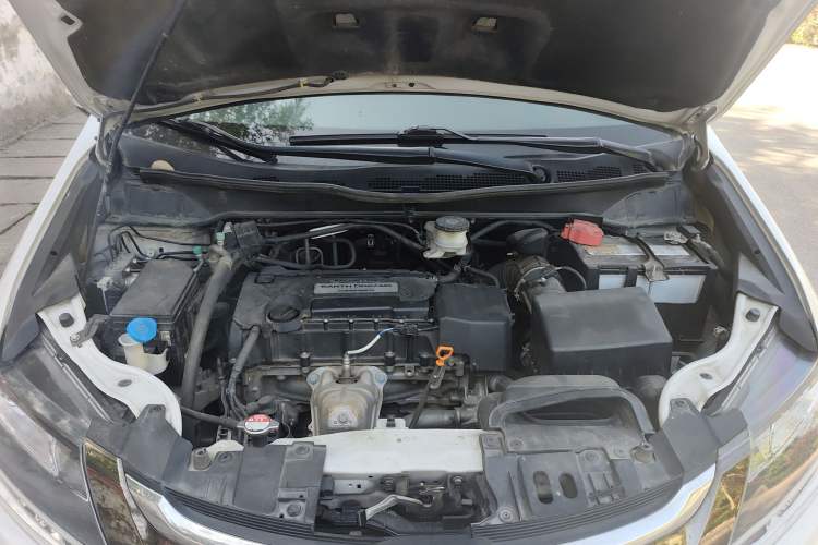 Used Honda Odyssey 2018 2.4L Luxury Edition Engine Bay