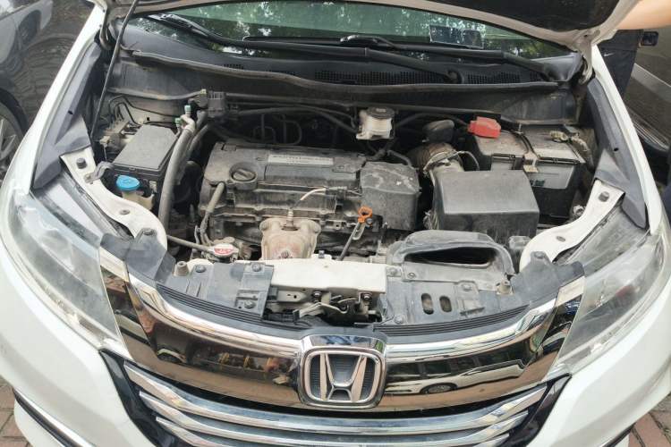 Used Honda Odyssey 2018 2.4L Smart Edition Engine Bay