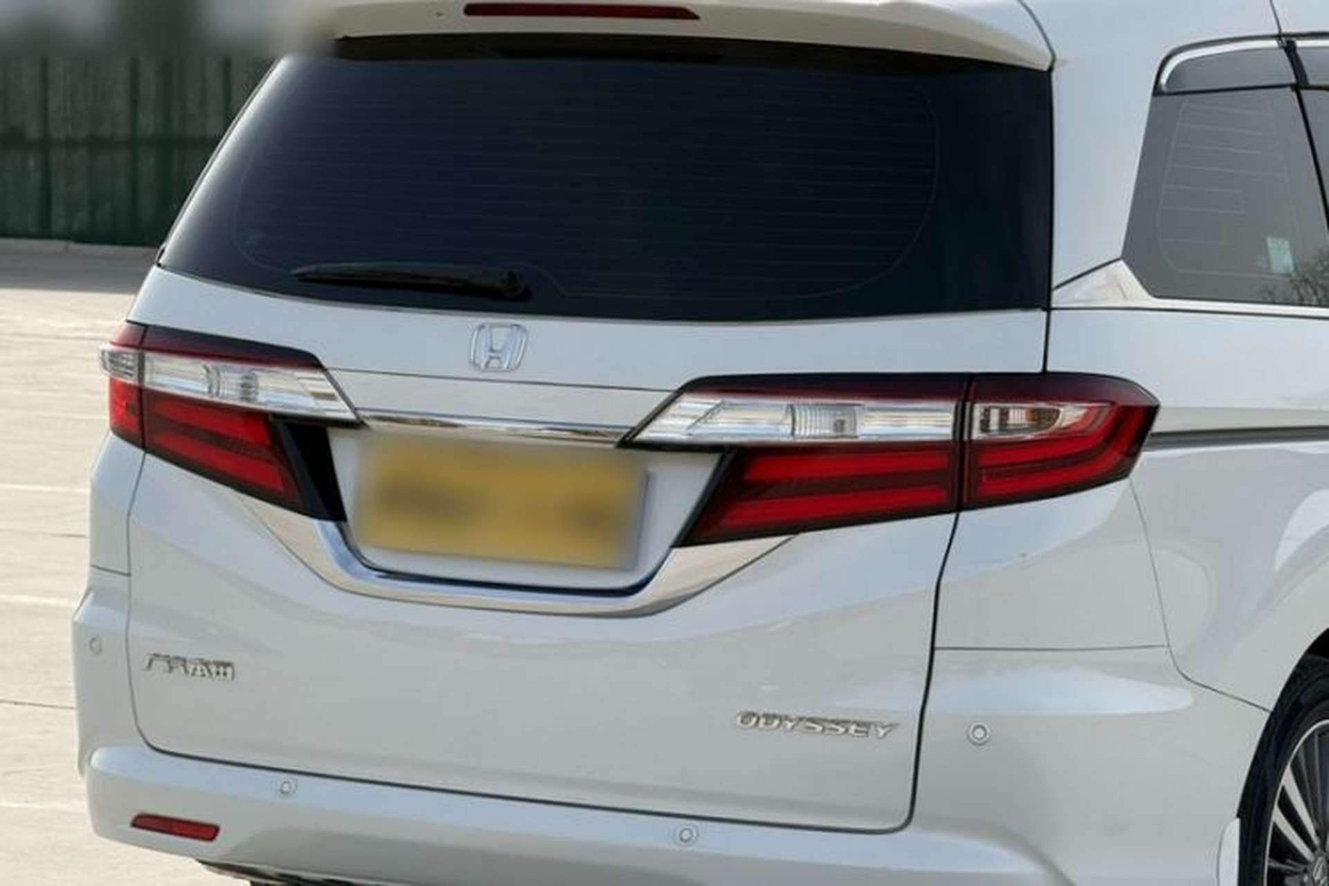 Used Honda Odyssey 2018 2.4L Luxury Edition Exterior 2
