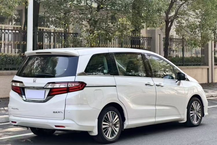 Used Honda Odyssey 2018 2.4L Luxury Edition Exterior 3