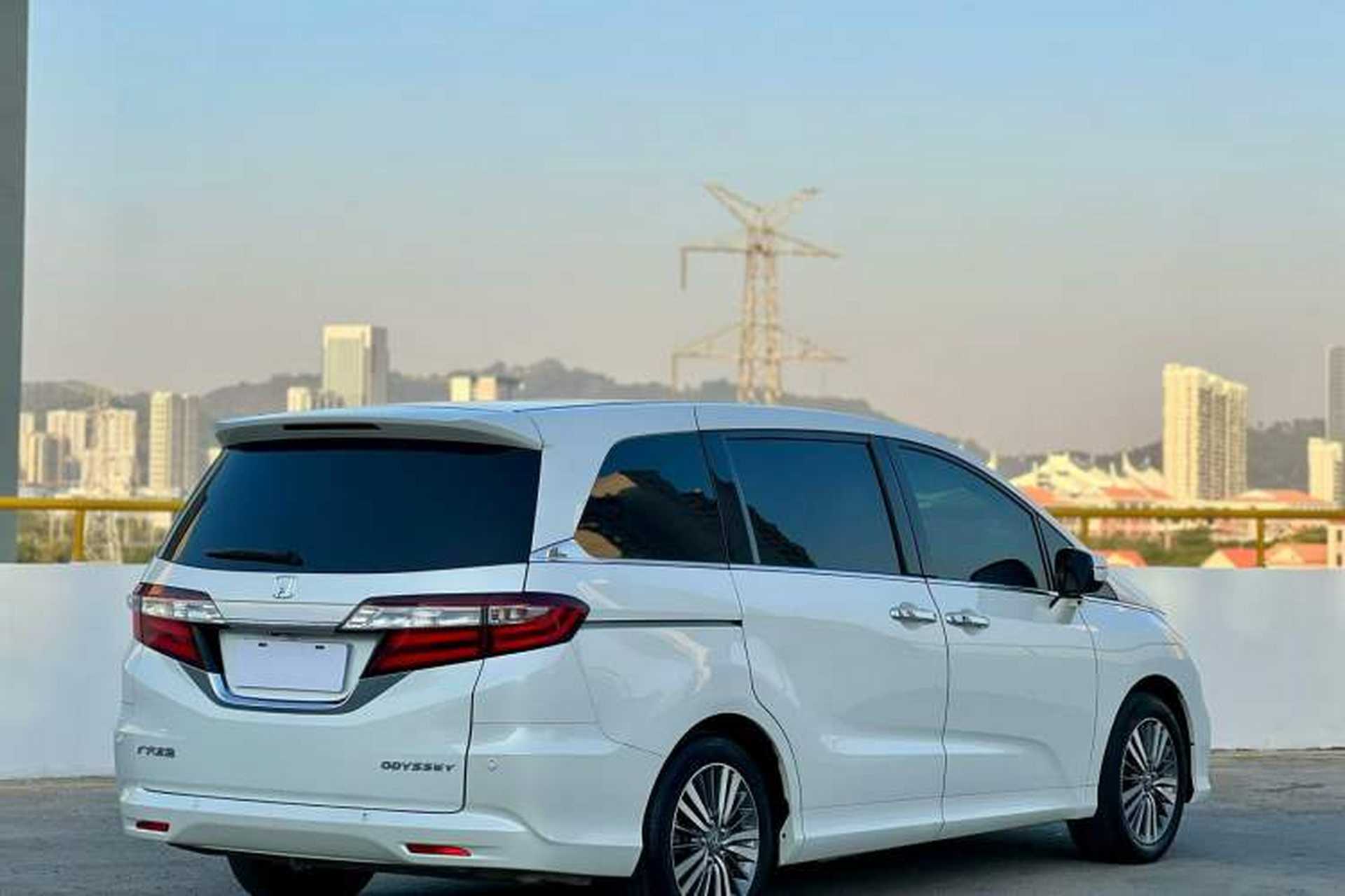 Used Honda Odyssey 2018 2.4L Smart Edition Exterior 3