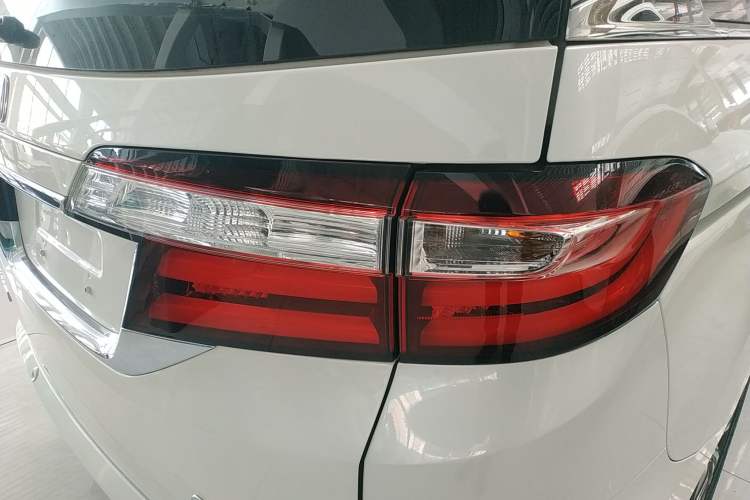 Used Honda Odyssey 2018 2.4L Smart Edition Exterior 3