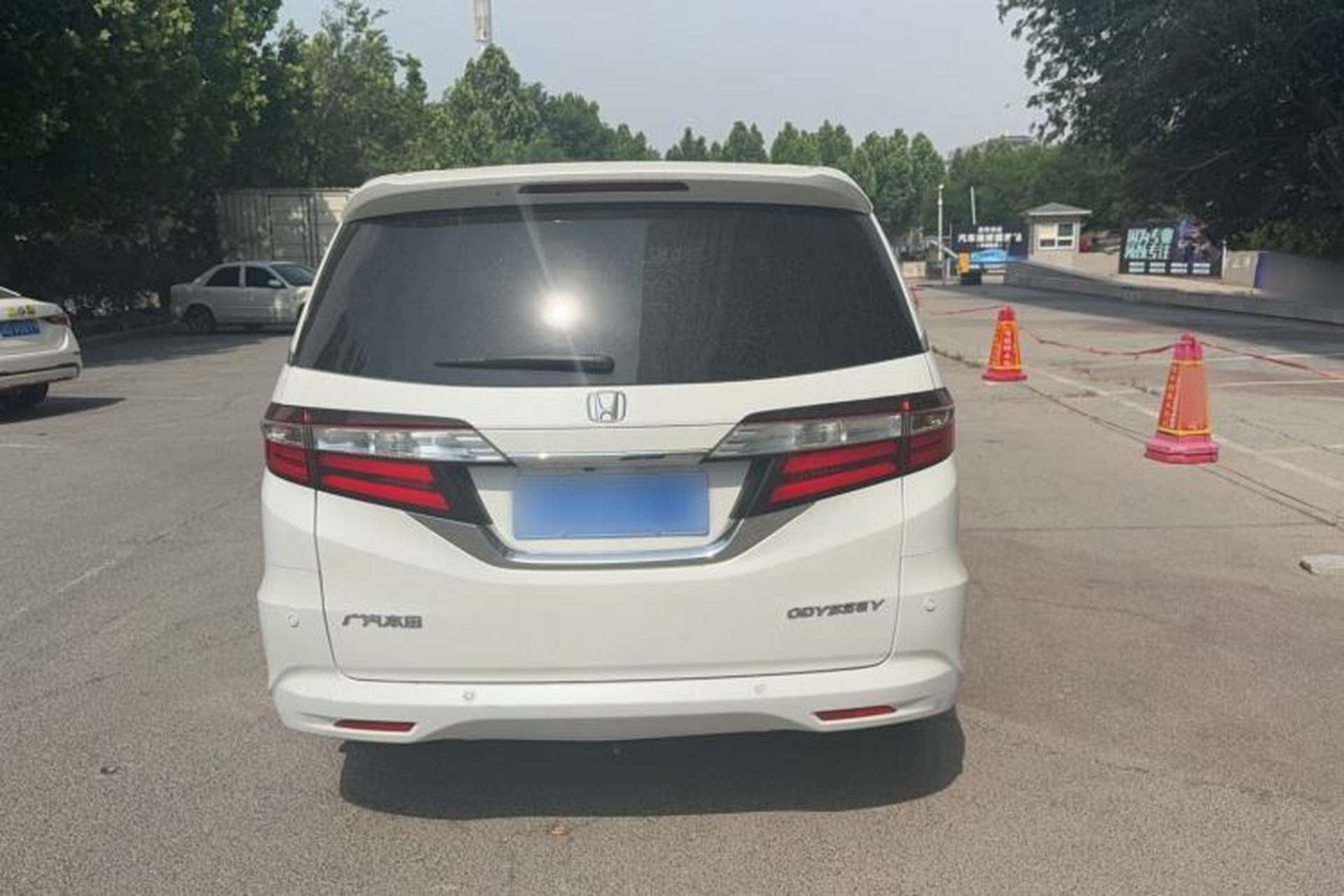 Used Honda Odyssey 2018 2.4L Prestige Edition Exterior 3