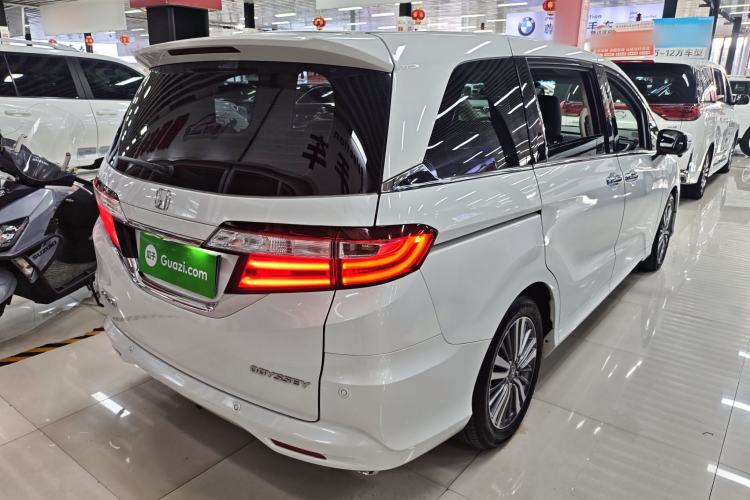 Used Honda Odyssey 2018 2.4L Luxury Edition Exterior 4
