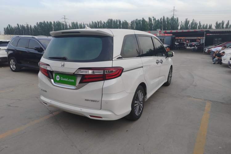 Used Honda Odyssey 2018 2.4L Luxury Edition Exterior 5