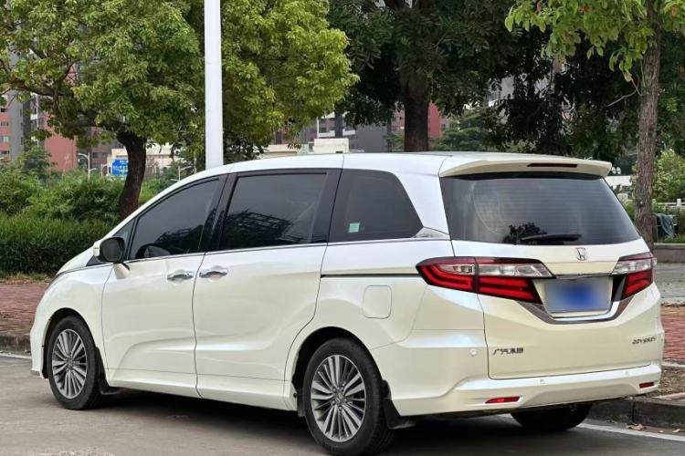 Used Honda Odyssey 2018 2.4L Luxury Edition Exterior 5