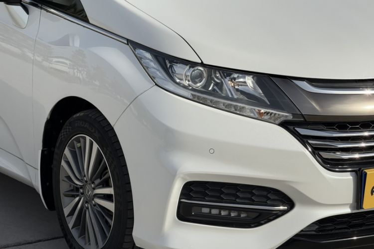 Used Honda Odyssey 2018 2.4L Luxury Edition Exterior 6