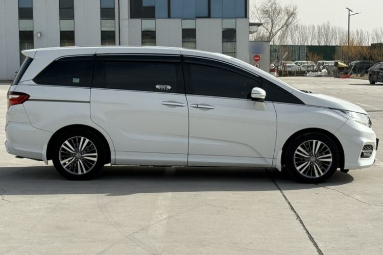 Used Honda Odyssey 2018 2.4L Luxury Edition Exterior 9