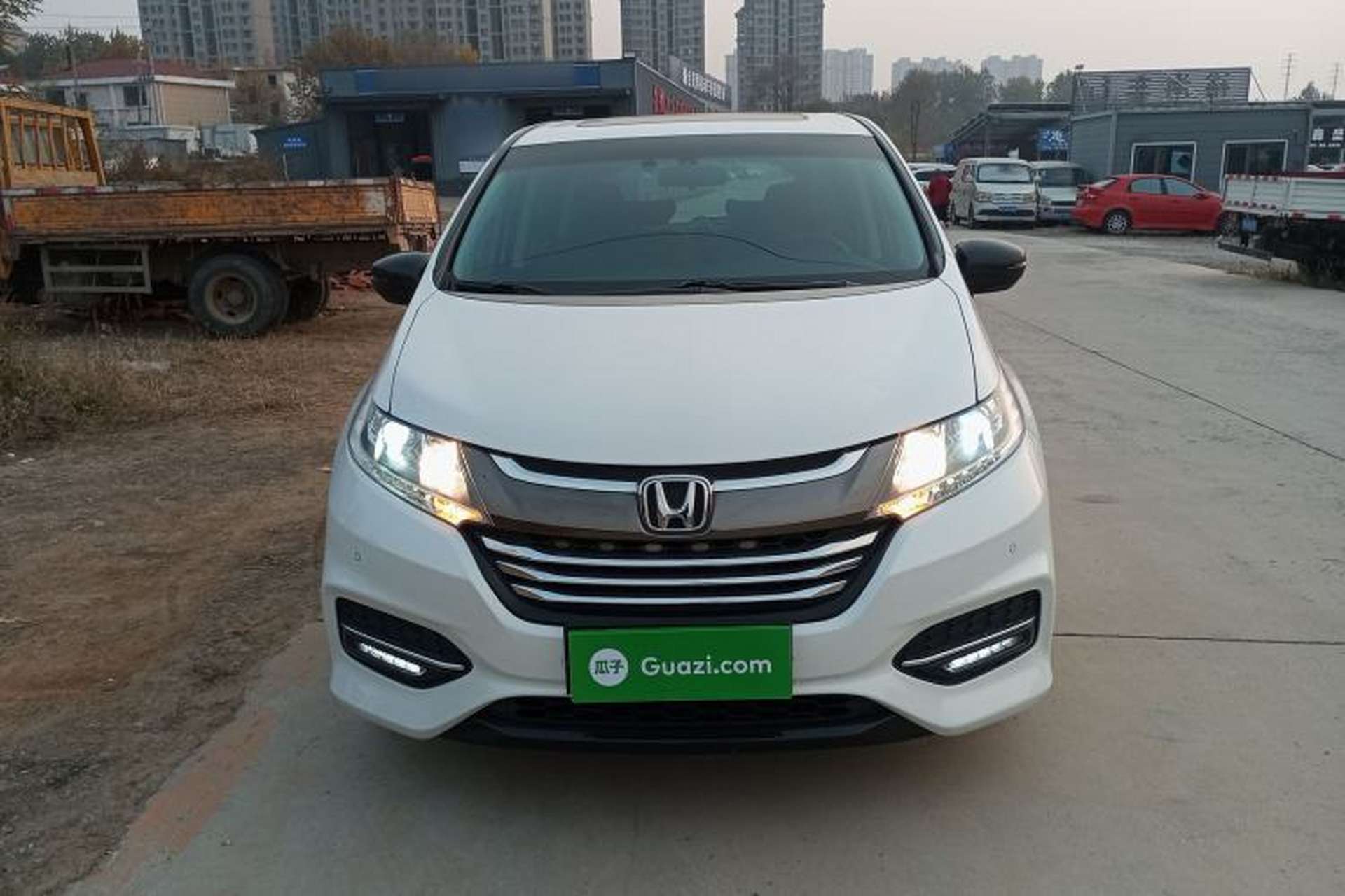 Used Honda Odyssey 2018 2.4L Luxury Edition Front