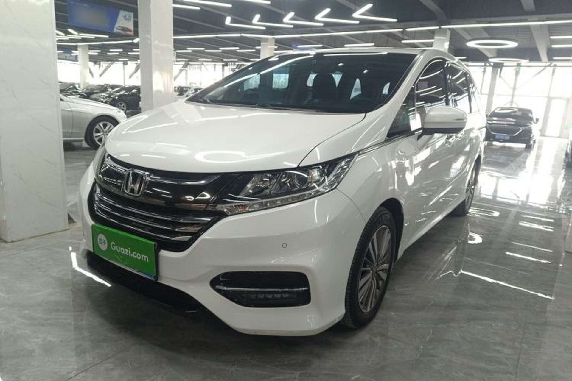 Used Honda Odyssey 2018 2.4L Luxury Edition Front Left 45 Deg