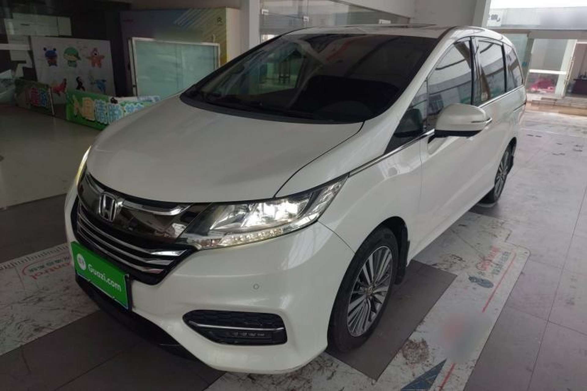 Used Honda Odyssey 2018 2.4L Smart Edition Front Left 45 Deg