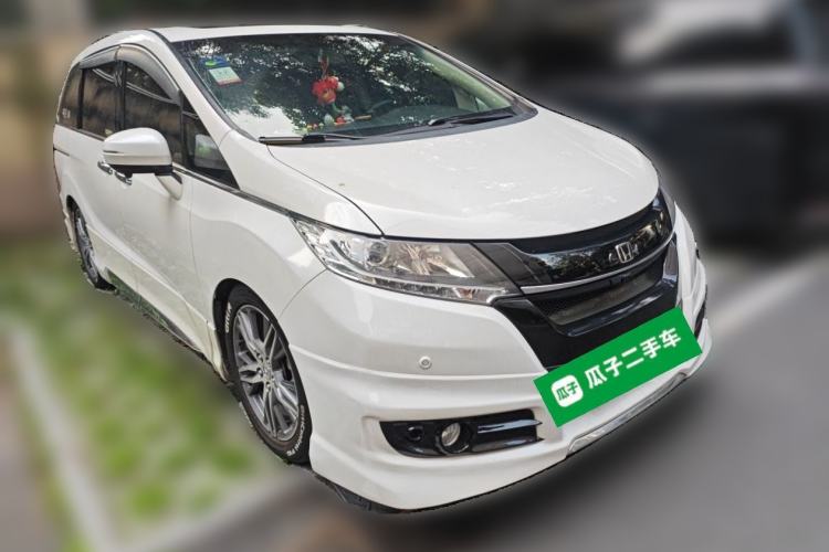 Used Honda Odyssey 2018 2.4L Luxury Edition Front Right 45 Deg