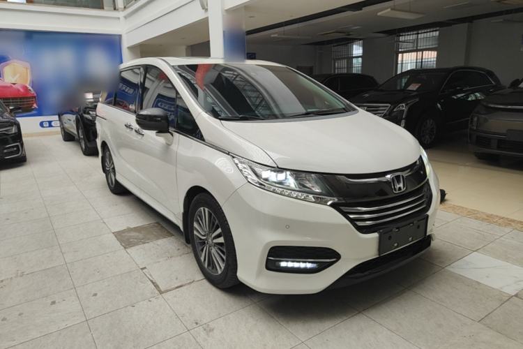 Used Honda Odyssey 2018 2.4L Prestige Edition Front Right 45 Deg