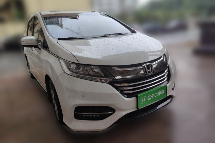 Used Honda Odyssey 2018 2.4L Luxury Edition Front Right 45 Deg