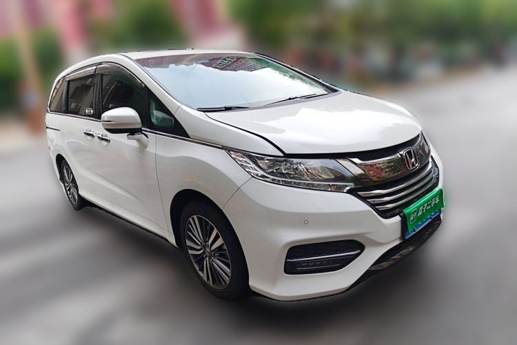 Used Honda Odyssey 2018 2.4L Smart Edition Front Right 45 Deg